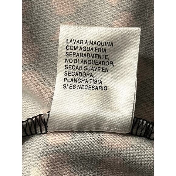 RETRO-STYLE RED WHITE AND BLACK MIDI KNIT DRESS (Women Size: 6) - Picture 15 of 15